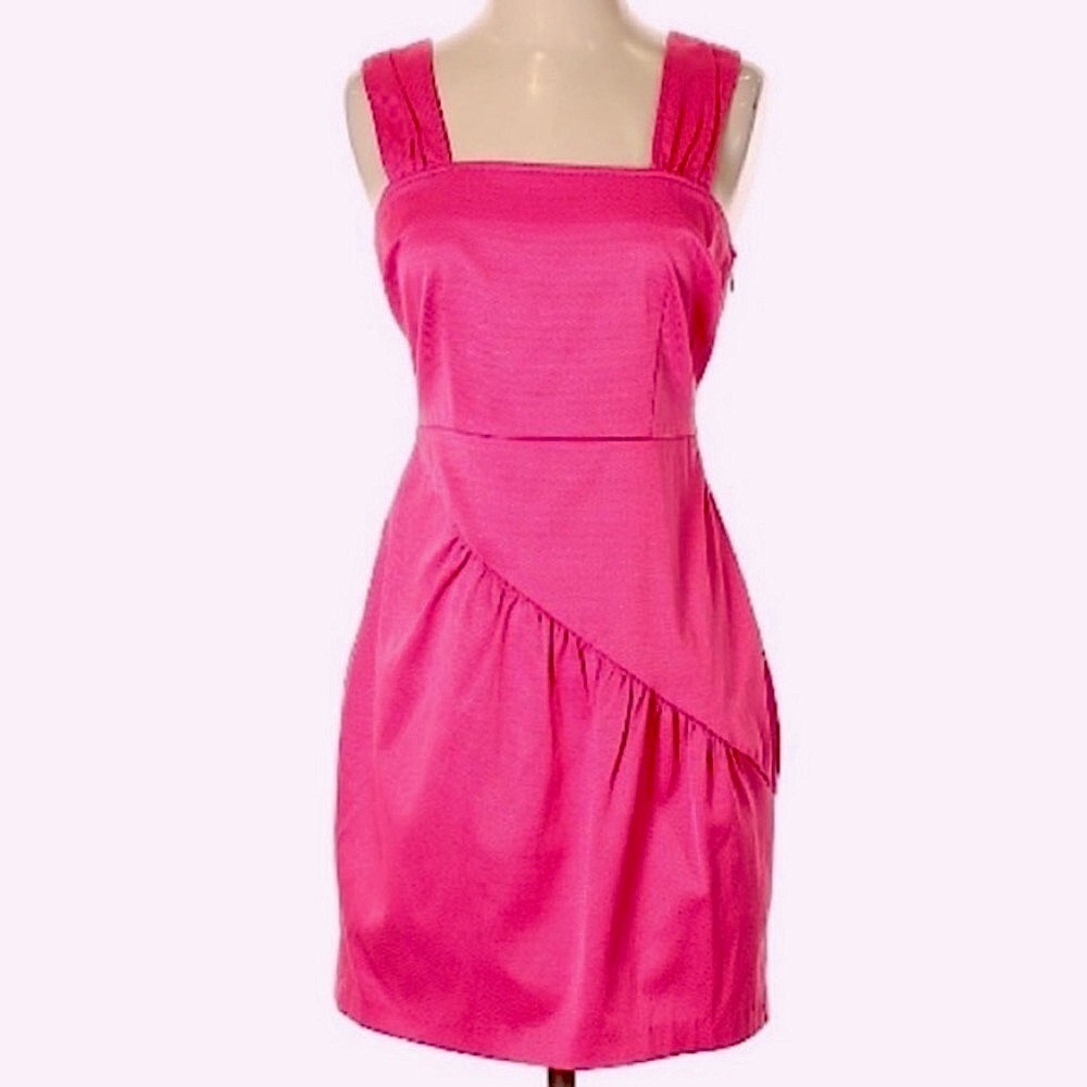 WALTER BAKER Sleeveless Cocktail Pink Dress